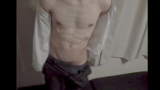 It is vaginal cum shot in Onahoru and mass ejaculation. A series in which a fine macho decachin undr