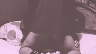 "Gime, suplica y se deja romper como una sissy obediente"