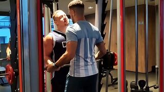 FUCKING WITH A NEIGHBOR He asked me for help at the gym and I asked him for the milk!!!