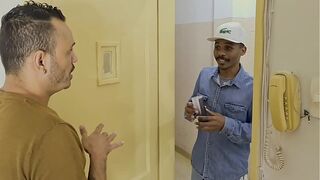 "Would you like to come in and have a cup of coffee?" My new 25cm gifted neighbor came over for coffee and gave me full Bareback sex milk kaduventri.com