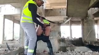 During his break, the electrician stuck a dildo in his partner's ass