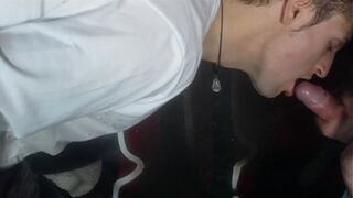 Deepthroat and cumshot !!