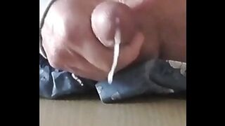 Handjob and nice creamy cumshot,