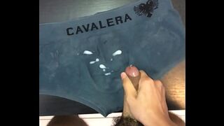 MASTURBATING AND cumming YUMMY
