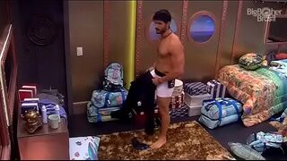 BBB18 - Lucas taking a shower and volume in white underwear - Urges: @musculoduroblog