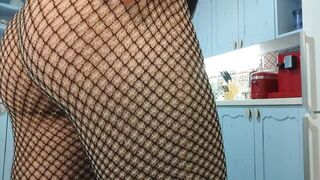 I STOLE MY STEPSISTER'S TIGHTS