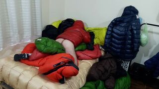 CUMSHOT IN NYLON CITY