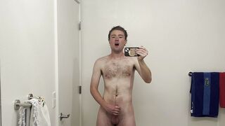 Just chilling and vibing out in the mirror