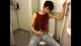 .Boy - Piss in jeans & Smoke 2