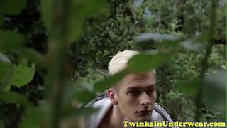 Twunks dick sucked after rimming ass outdoors