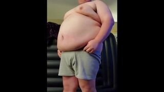 Fatty Strips and Plays VR - giggly tits!