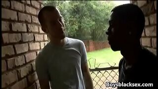 Black Muscular Gay Man Fuck WHite Boy Hard 02