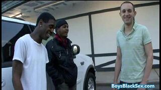 Black Muscled Dude Fucks Gay Skinny White Boy Bareback Style 22
