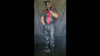 Sexy Leather Daddy 1