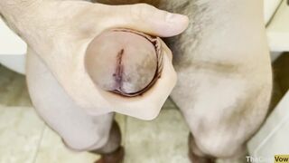 Standing Masturbation & Cum Explosion - Close UP Hairy Twink Legs (4K-60FPS)