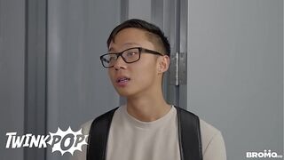 Dane Jaxson's Butt Plug Was Setting Off The Detector & Security Guy Trent King Replaces It With His Huge Dick - TWINKPOP