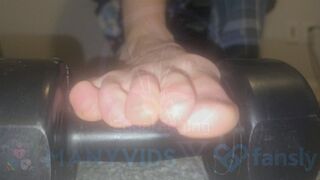 Dirty Dumbbell Feet Straight Edge Piggy Fantasy Dangling Close Up Cock Twink Shorties
