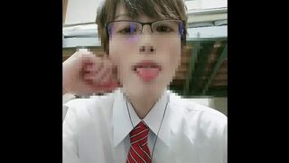 Air deep kiss of handsome glasses employee! Drooling and convulsions cum! 020