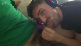 My roommate want head cumshot