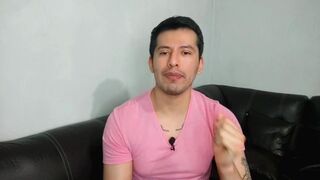 I get oral sex from my 21 year old girlfriend ! At 3am in the living room secretly from my wife!