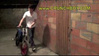 2 young twink bogosses fuck while surver