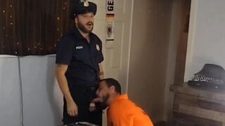 Inmate fucks the Correctional Officer