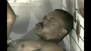 Pumping (Vintage)