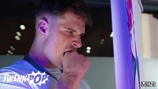 TWINKPOP - Axelle Rose Sucks And Rides Malik Delgaty After Taking His Cock Behind The Booth