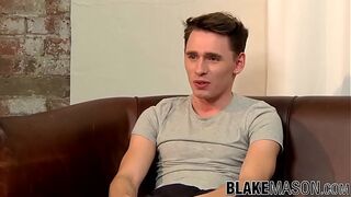 Cute homosexual jock wastes no time stripping and stroking