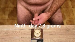 Cicci77 continues the sperm collection with Pedro. We are on day 10 and we have collected 63.8 grams