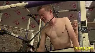 Yielding gay in a fetish scene