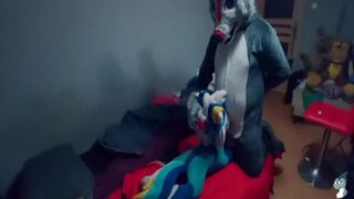 hUPMING ON MY FRIEND PLUSH TOY!!