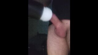 Дрочу новой игрушкой