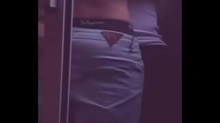 I suck the pizza delivery guy's cock, I offer him a tip and he ends up fucking me