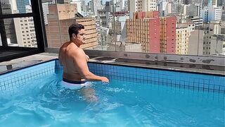 YURI GAÚCHO - SUMMER DAY SEX ON THE POOL
