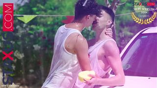 STAXUS :: We washed my car and my friend couldn't keep it together. Awesome day of fun