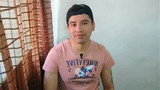 I go with the straight carpenter and he ends up sticking his 23cm cock into my delicious ass in my room! sexual story