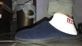 Chill w/ me while I get stuff done on the computer • pov #2