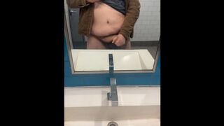 Chub jerking it on my lunch break