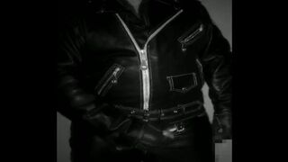 Leather Wanking in Night Vision Cam
