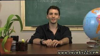 Tiny people gay sex movie Wade Warren is a great looking youthful man