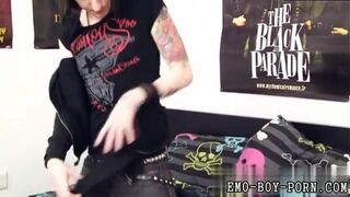 Video tube emo teen gay first time Cute emo Mylo Fox joins homoemo in