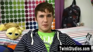 Gay XXX Kain Lanning is a warm tiny stud from Iowa. He talks about