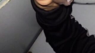 Big Load Of Cum At The Glory Hole