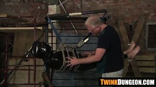 Sebastian Kane's Skilled Handjob Pushes Bound Edge