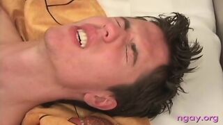 Gay Dude Loves Sucking Cock