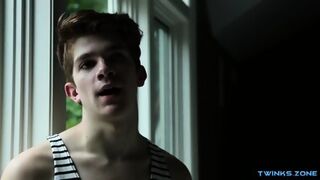Muscle Twinks Flip Flop With Cumshot