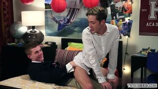 Hot Twinks Anal Sex With Cumshot