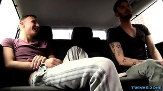 Big Dick Twinks Threesome And Cumshot