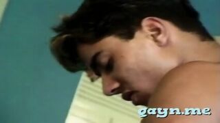 Twink Gives Sloppy Head